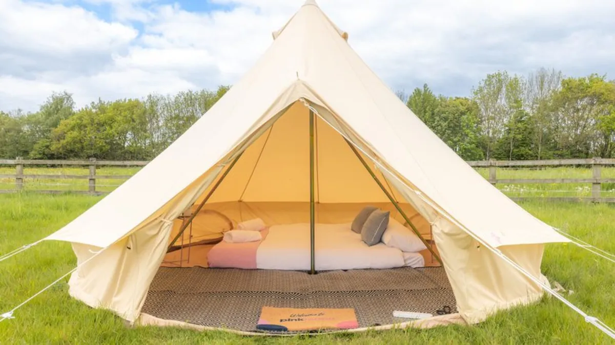 Pink Moon Faiche Tipi 2 Person Deluxe EP2026 - Image 1