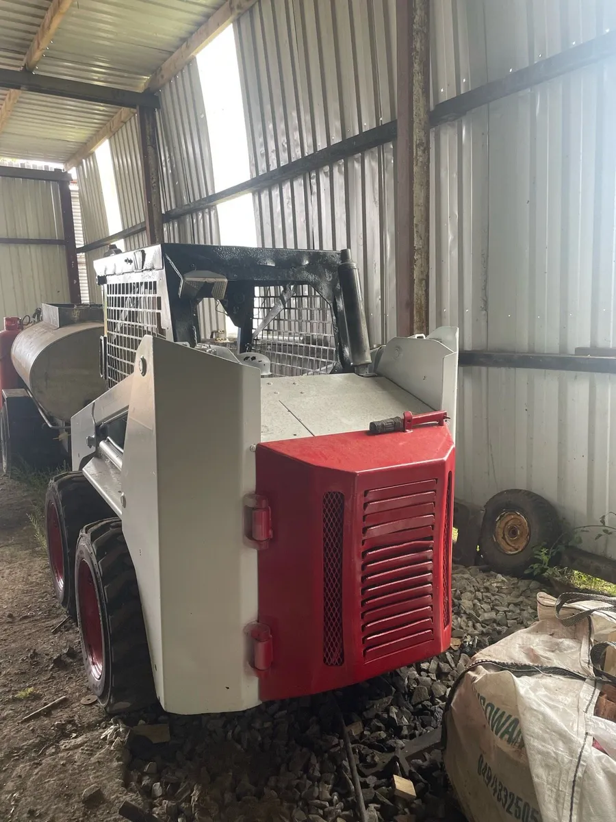 Skid steer - Image 4
