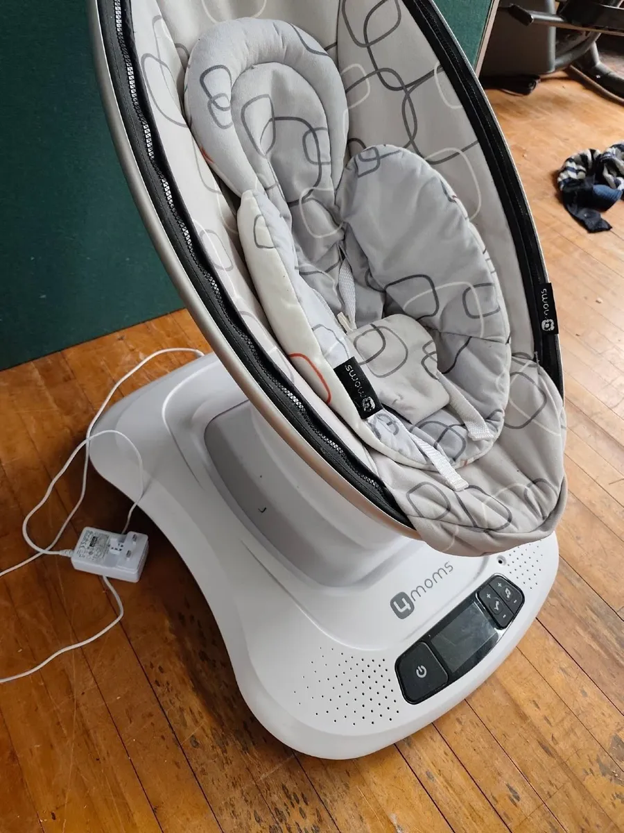4moms MamaRoo Baby Rocker - Image 1