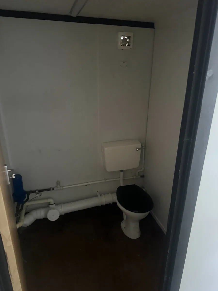 6 Toilet & Disabled Welfare Block 32x10 – #112 - Image 4