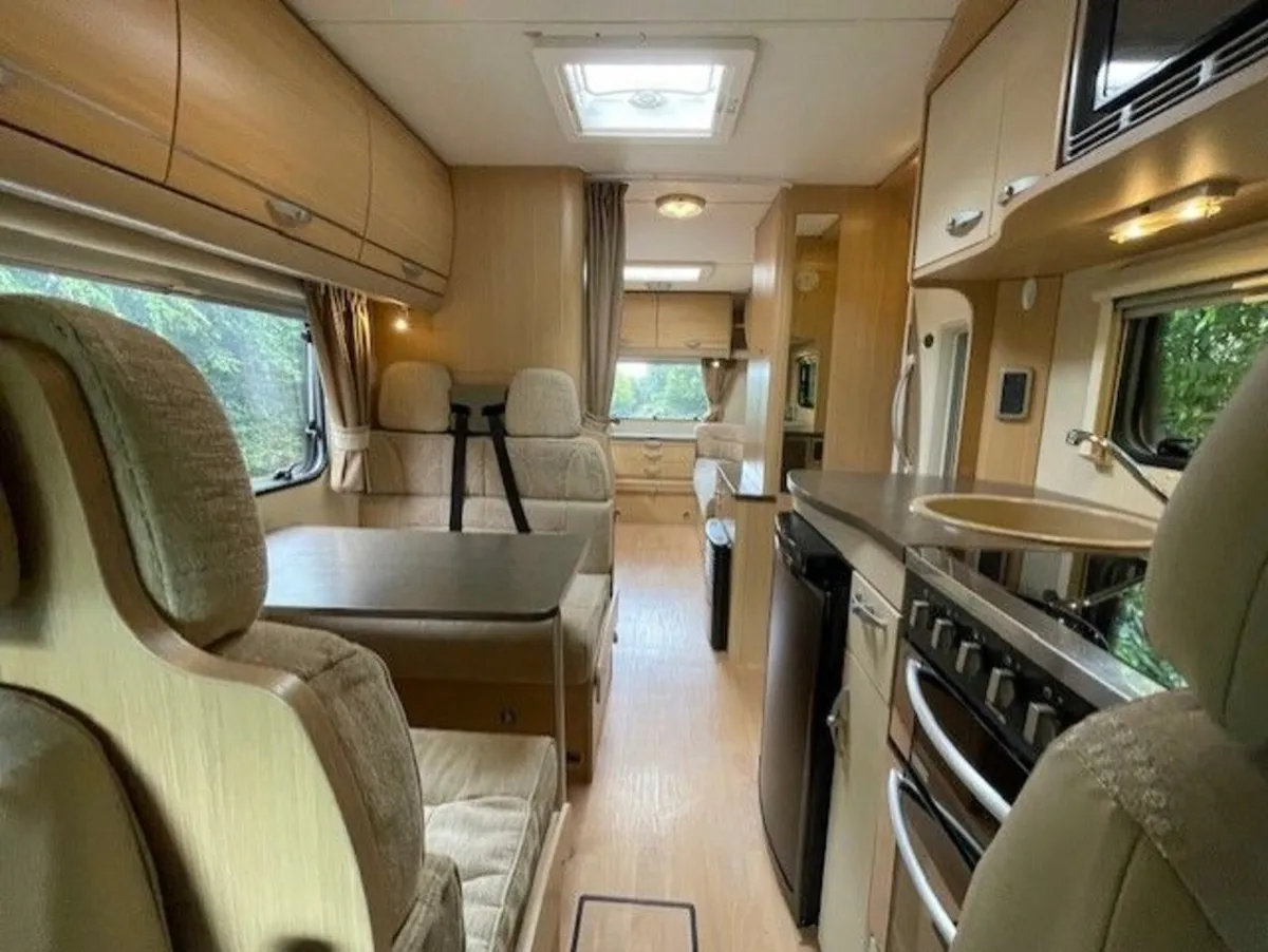 2010 BESSACARR E495 MOTORHOME FOR SALE - Image 2