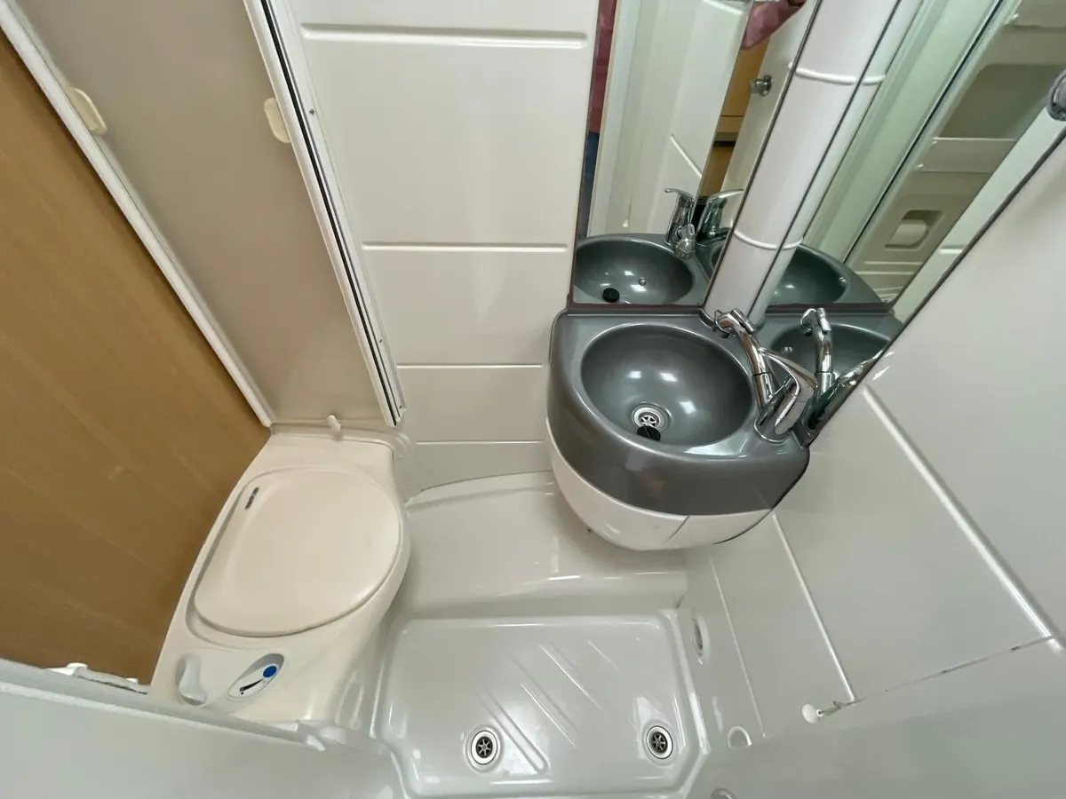 2010 BESSACARR E495 MOTORHOME FOR SALE - Image 4