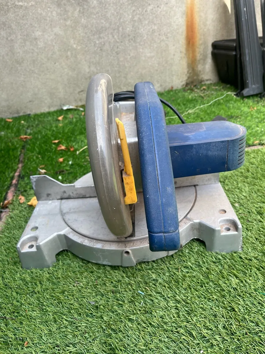 compound mitre saw - Image 1