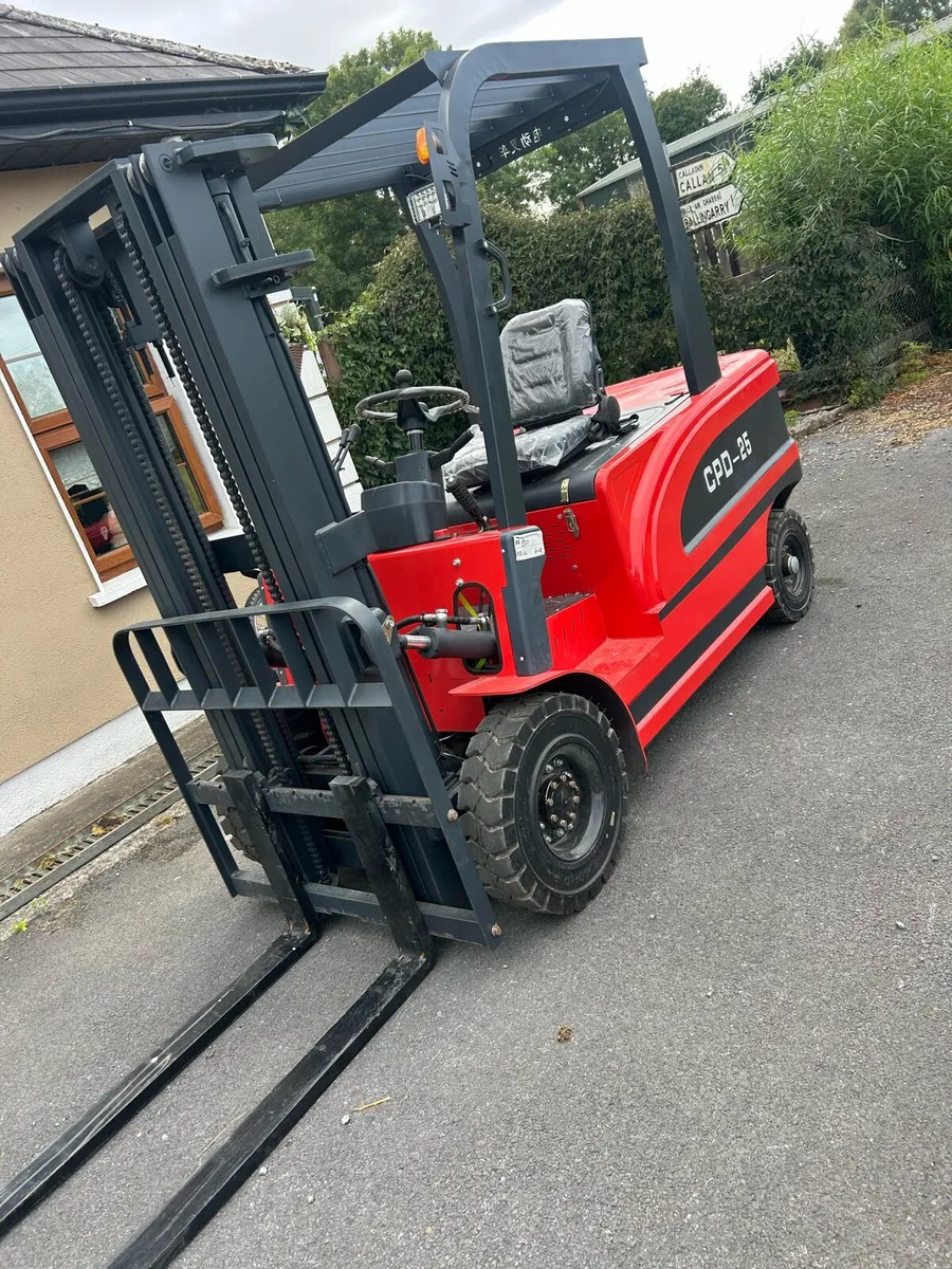 Electric Forklift 60 volt NEW - Image 3