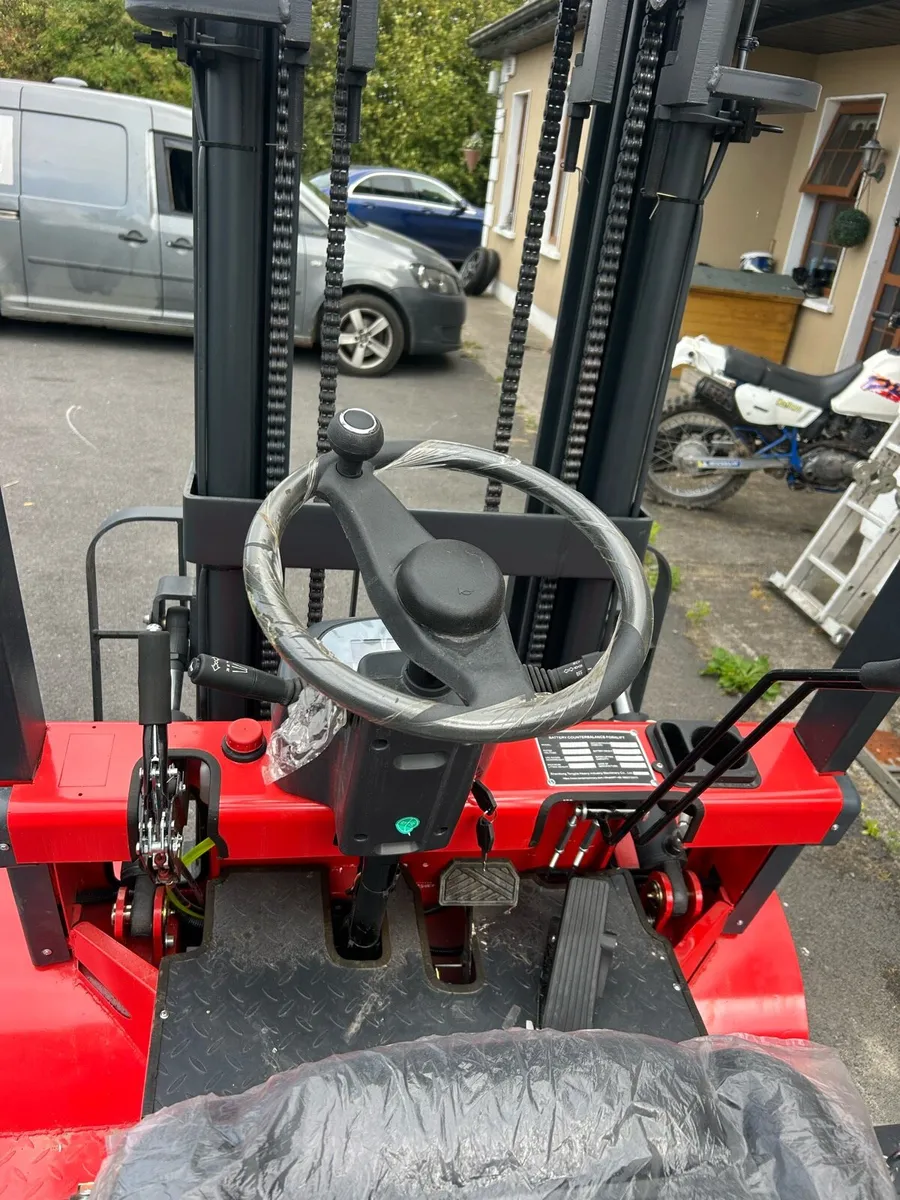 Electric Forklift 60 volt NEW - Image 4