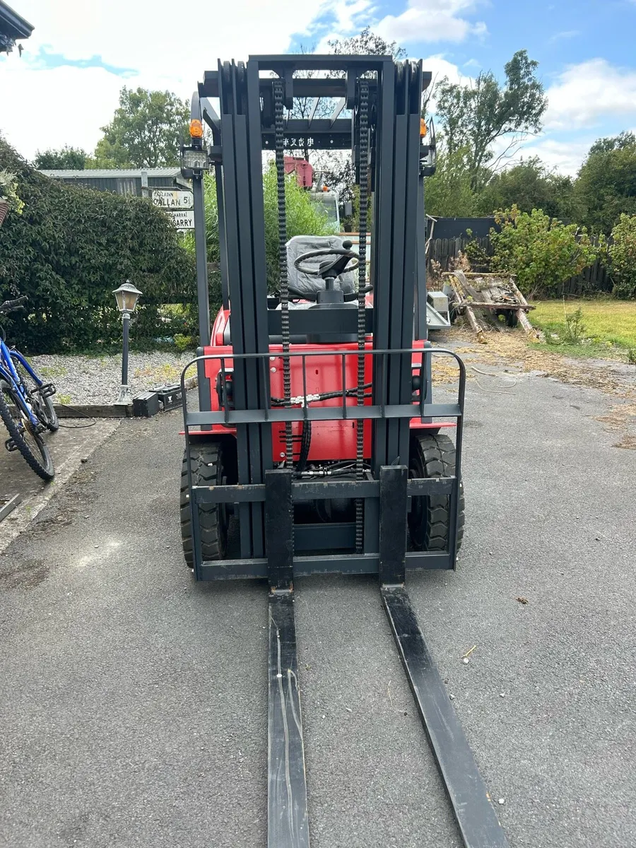 Electric Forklift 60 volt NEW - Image 2