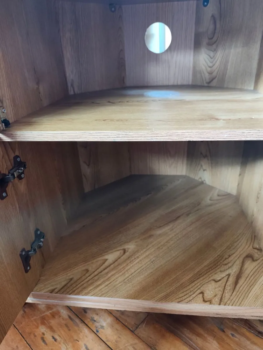 Corner TV Unit - Image 3