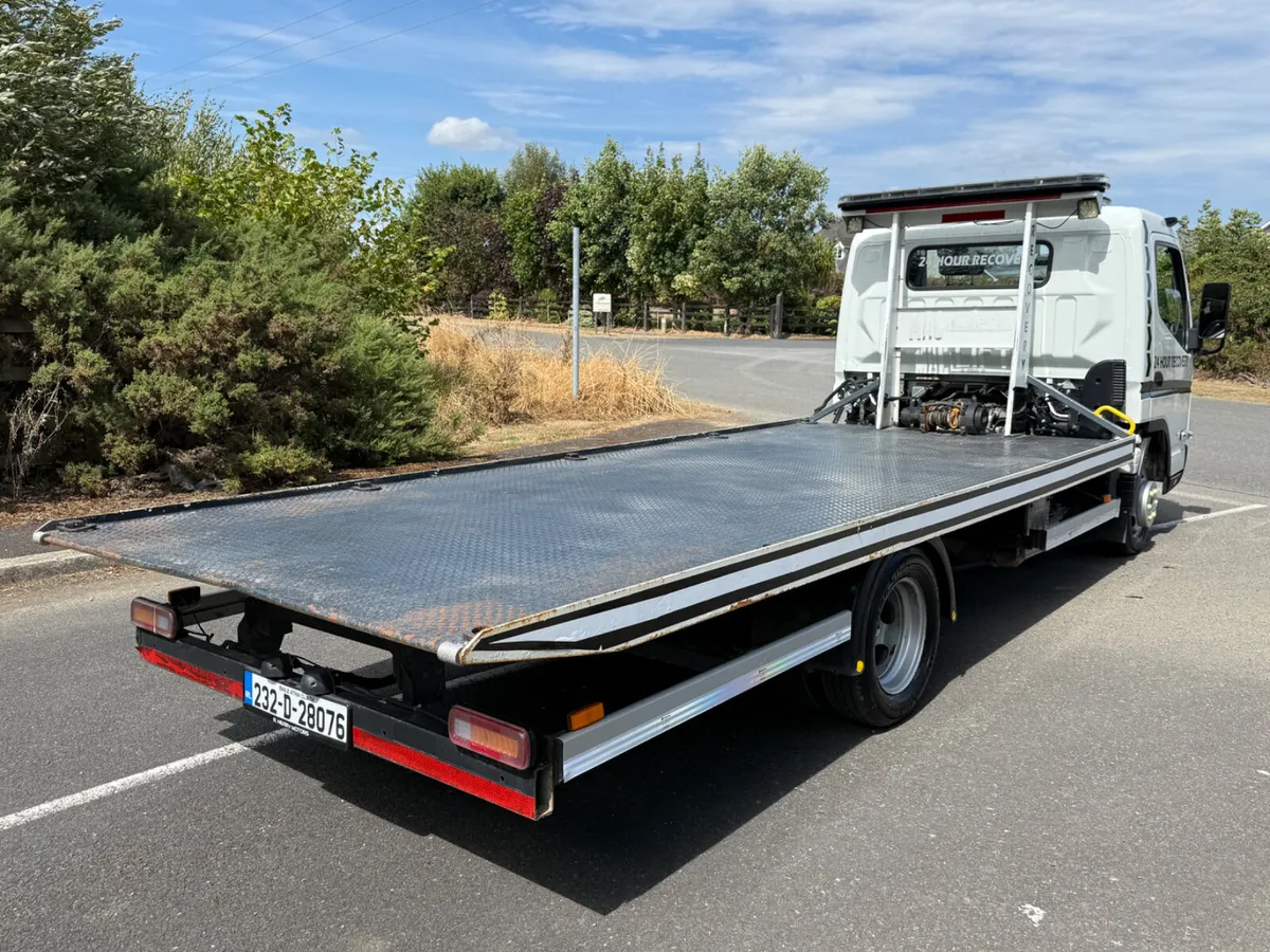2023 232 Mitsubishi Fuso Canter Manual Tilt/Slide - Image 3