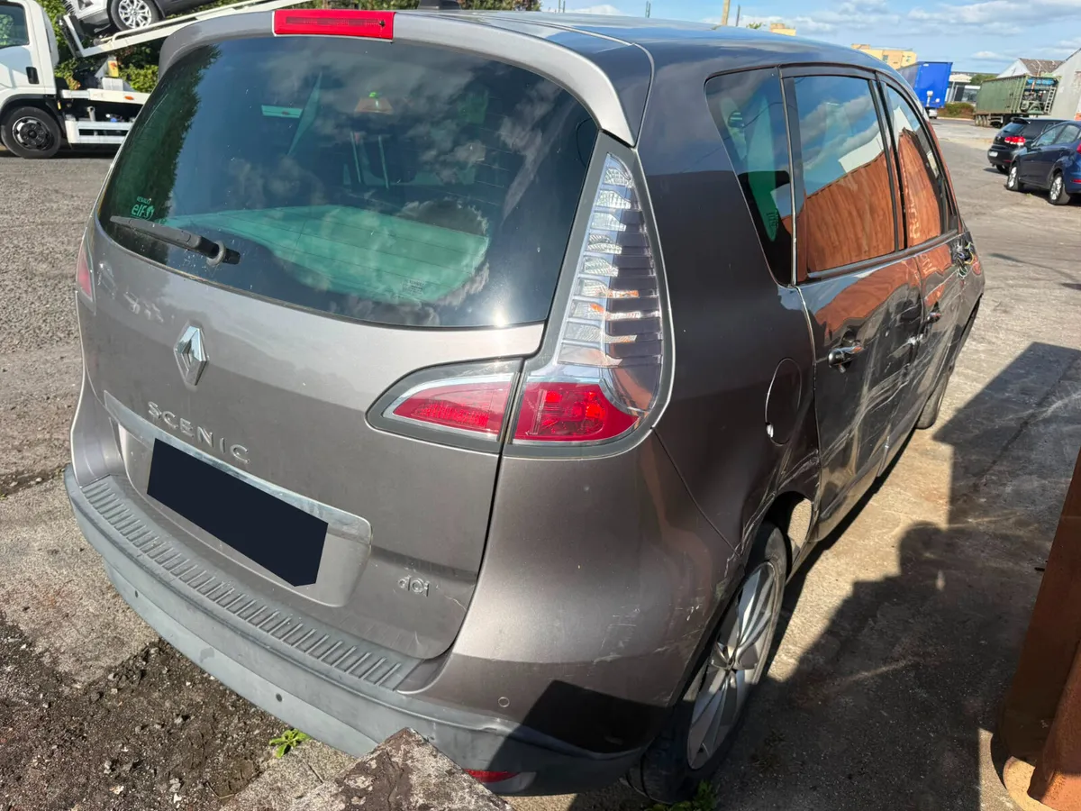 2013 RENAULT SCENIC 1.6 DIESEL FOR BREAKING - Image 1