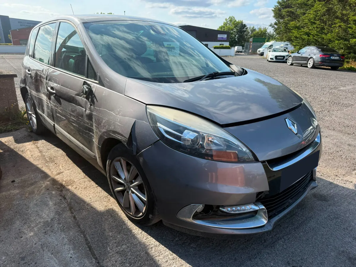 2013 RENAULT SCENIC 1.6 DIESEL FOR BREAKING - Image 2