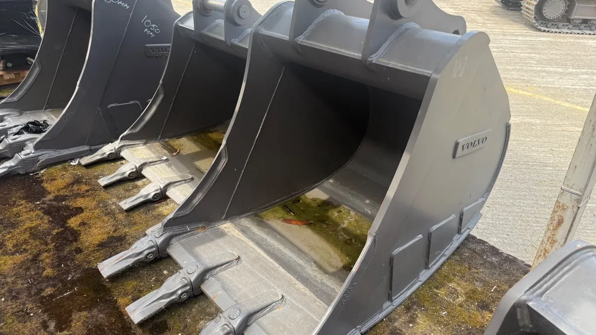 Volvo Digging Bucket - 0.92m3 - Image 4
