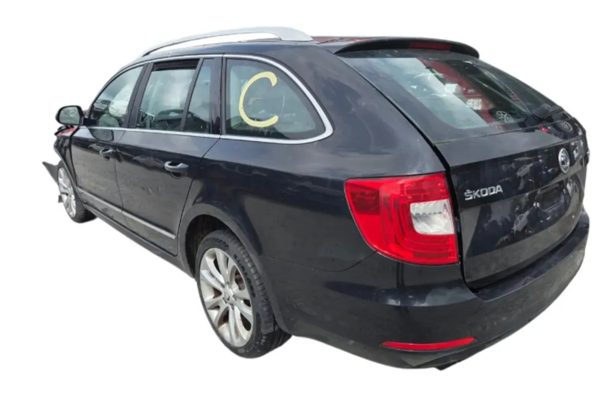 2008-2015 MK2 Skoda Superb For Breaking - Image 4