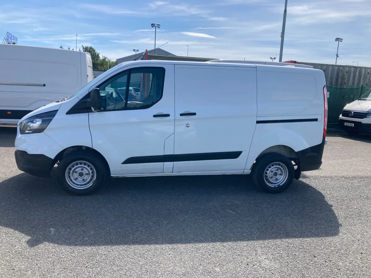 Ford Transit Custom 2022 - Image 4