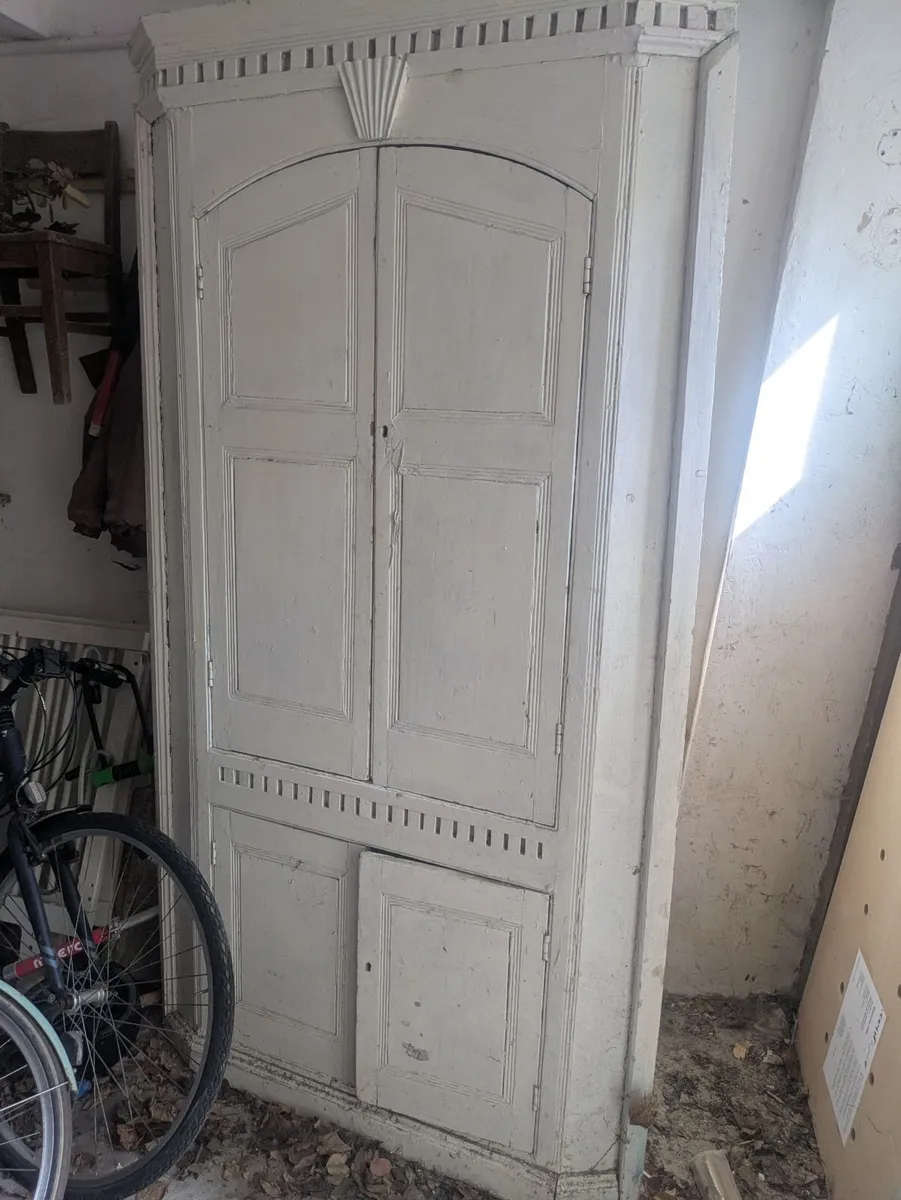 Authentic Georgian Corner Cupboard for FREE