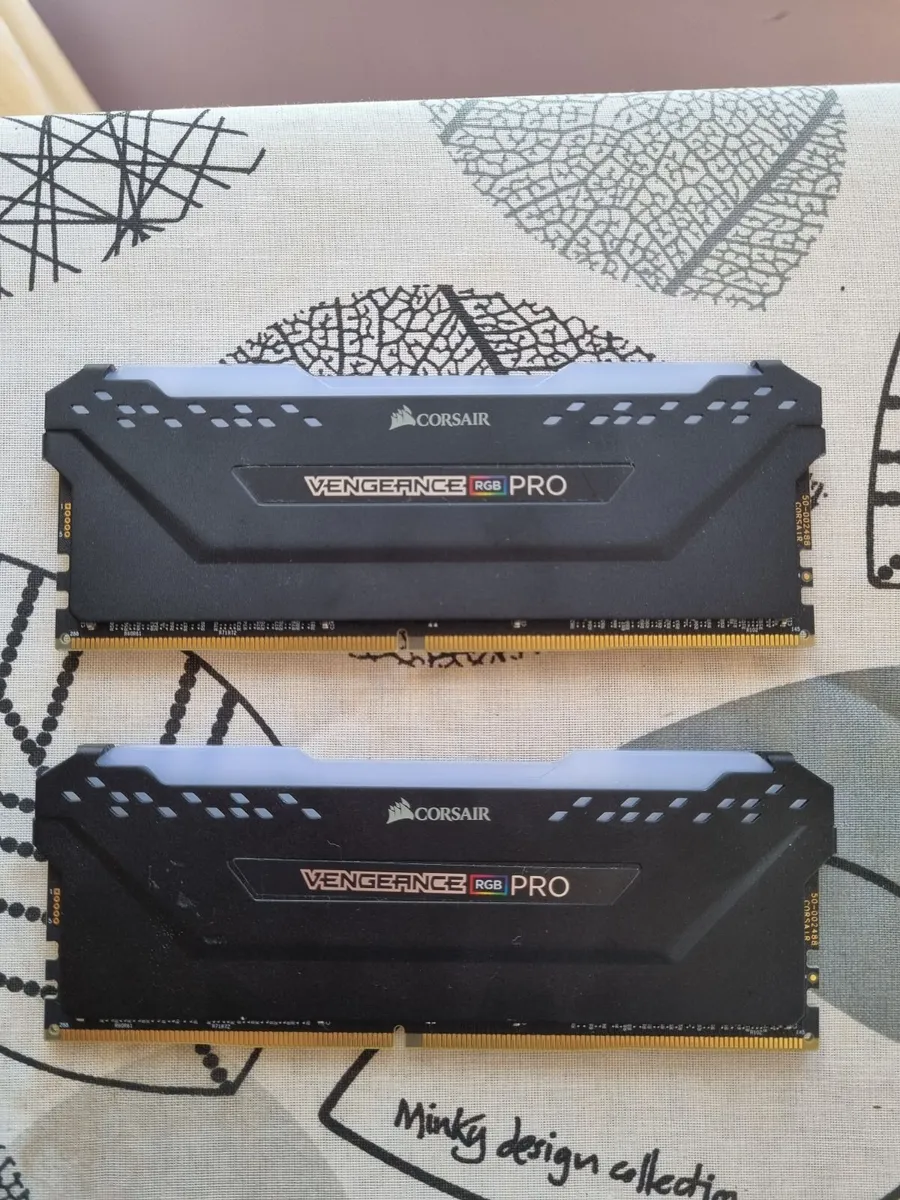 Corsair Vengeance RGB Pro 32GB (2x16GB) DDR4 3200M - Image 2