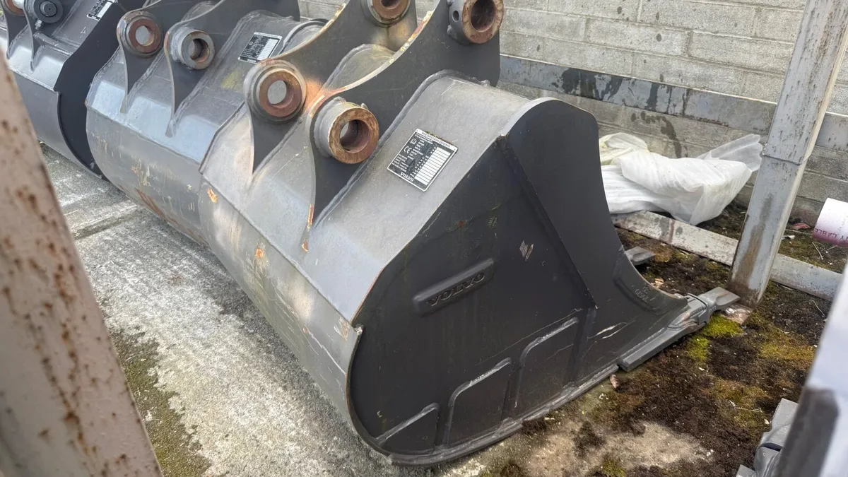 Volvo Digging Bucket – 0.66m³ - Image 3