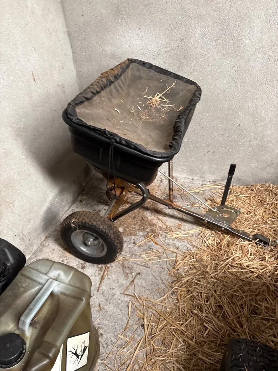 Spreader - very small for back of ride on mower - Image 1