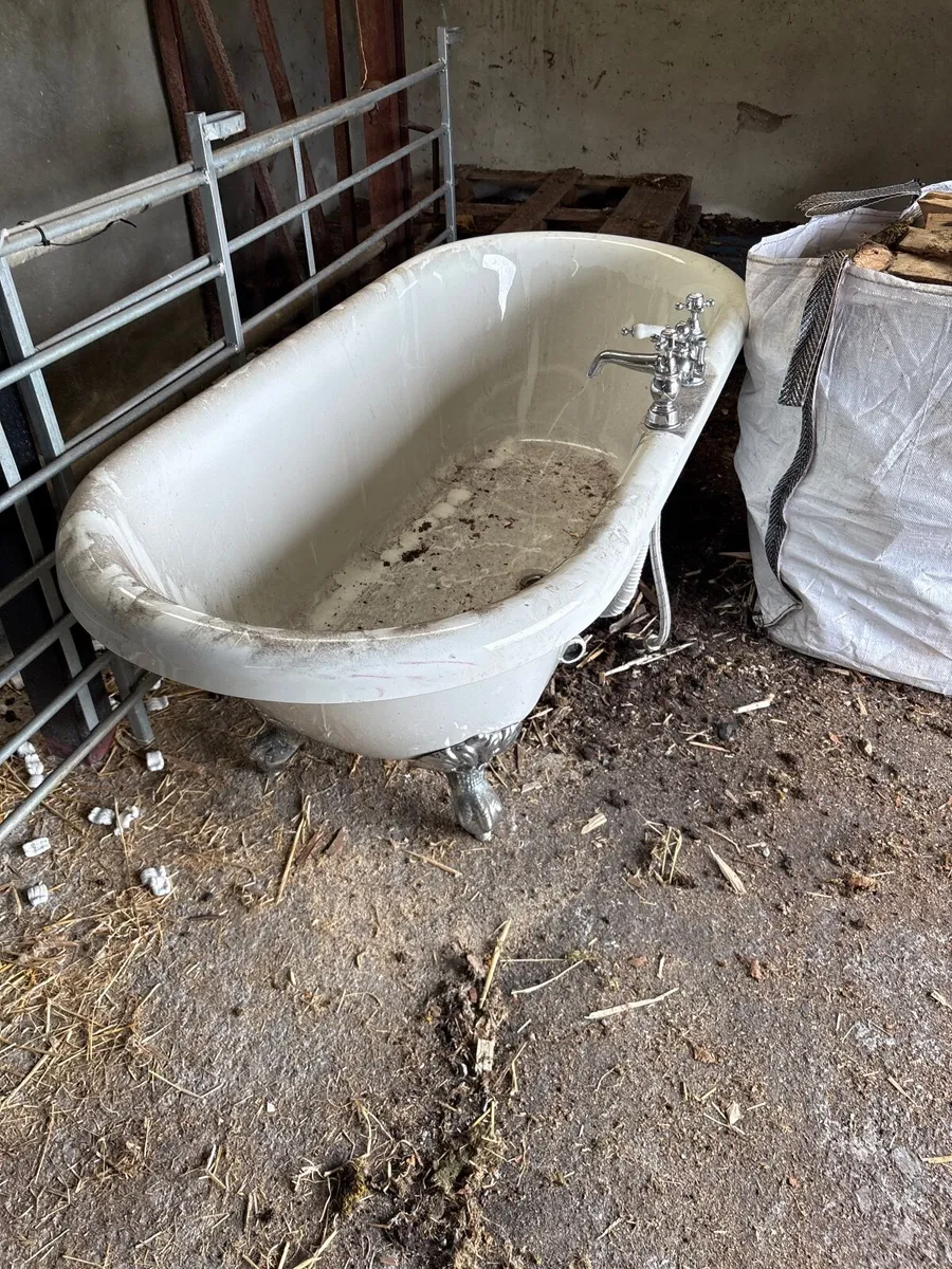 Second hand bath