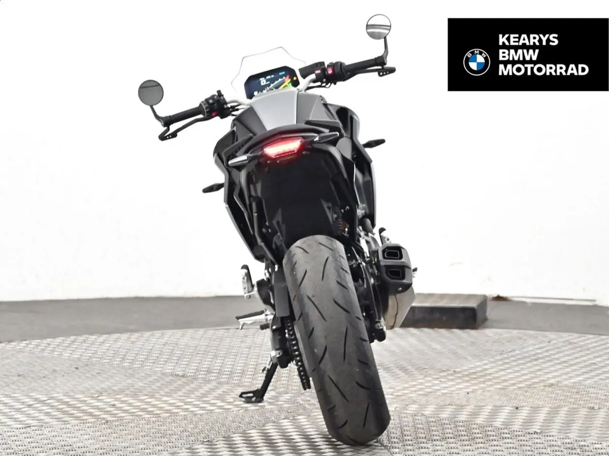 BMW F 900 R 0.9 - Image 4