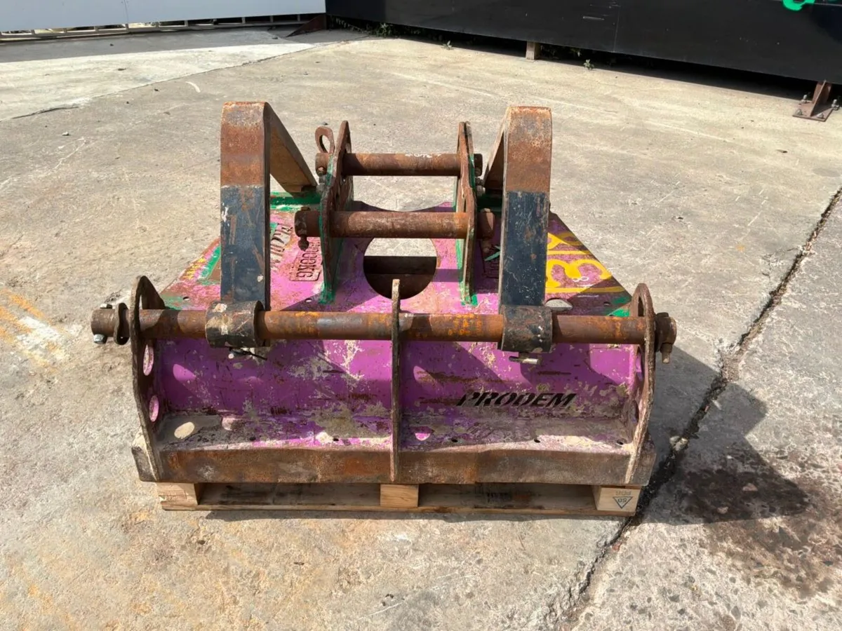 13 tonne excavator fork attachment  65/80mm pins.. - Image 4
