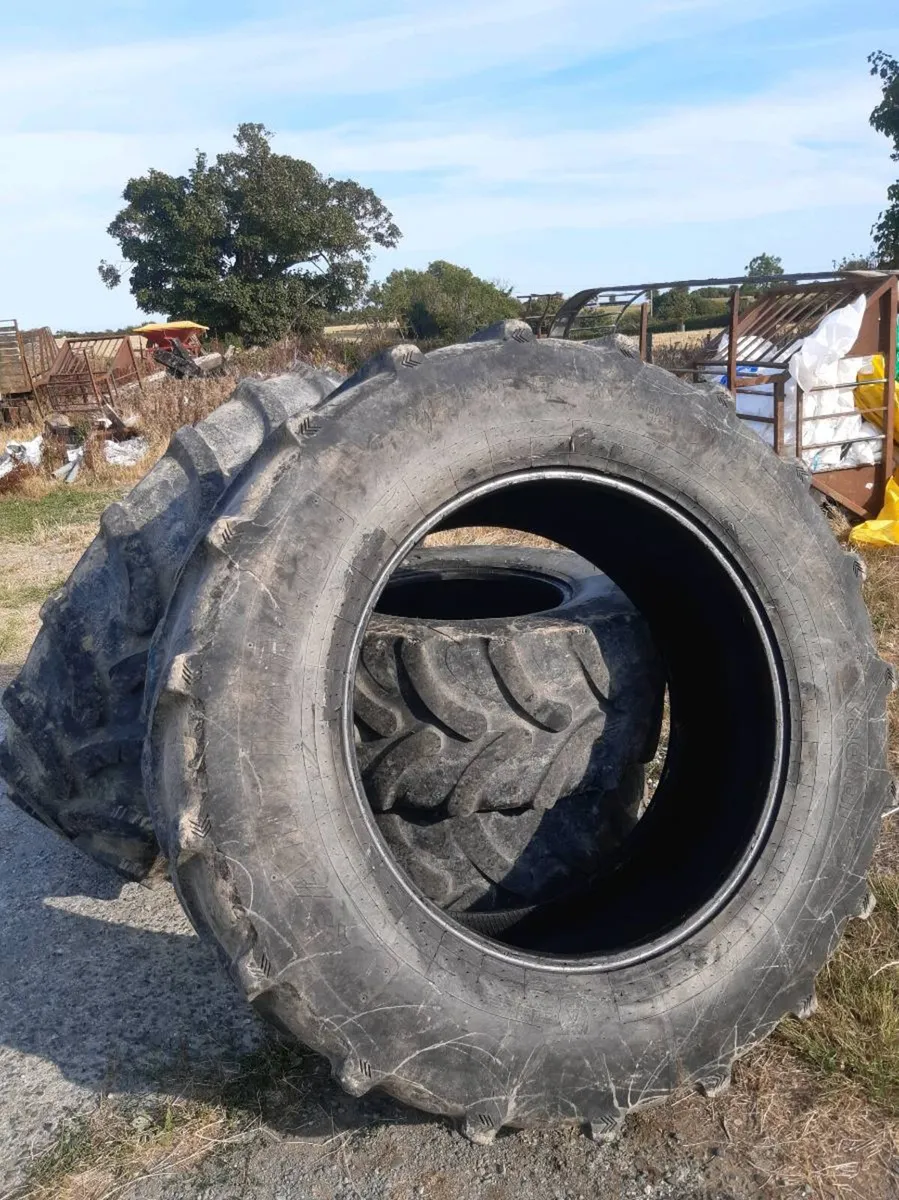 Tractor tyres - Image 1