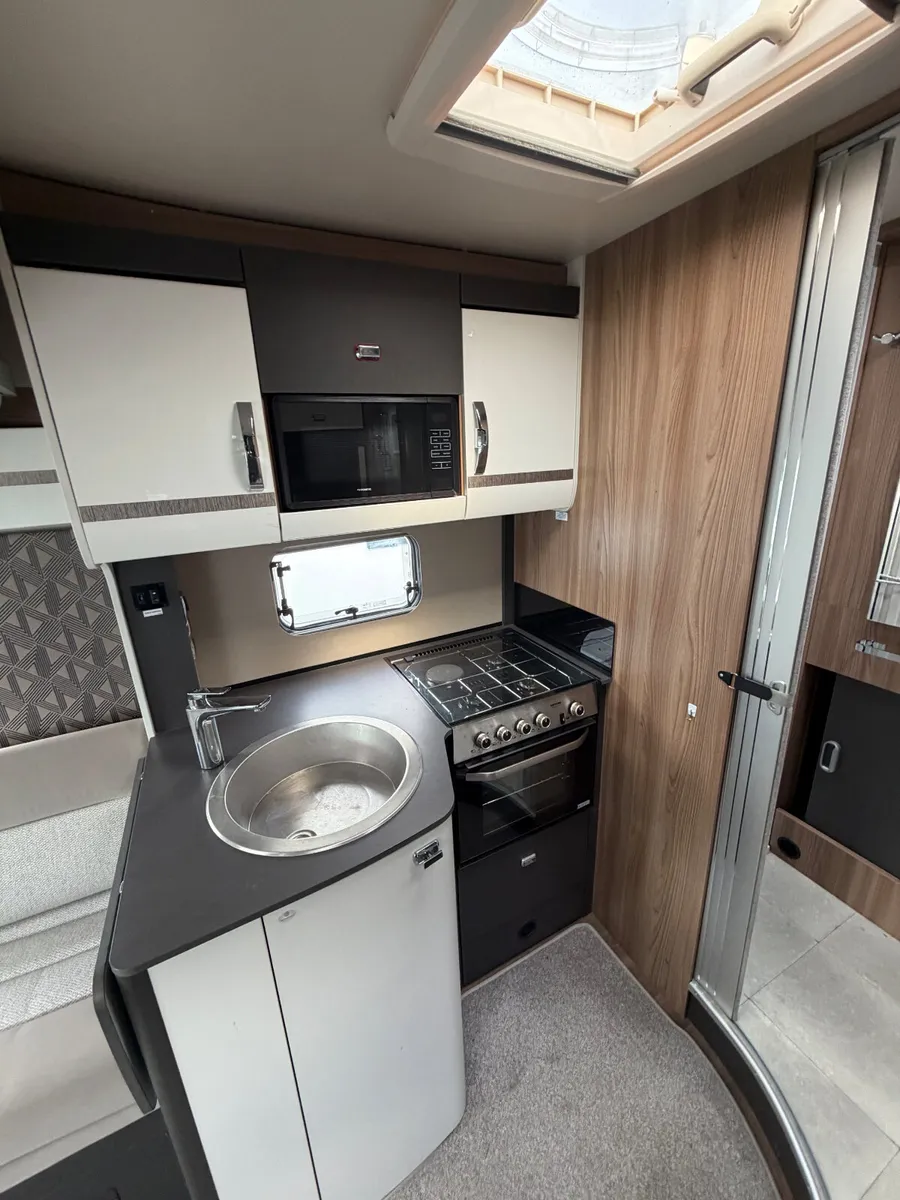 2022 Swift Escape 640 - Image 3