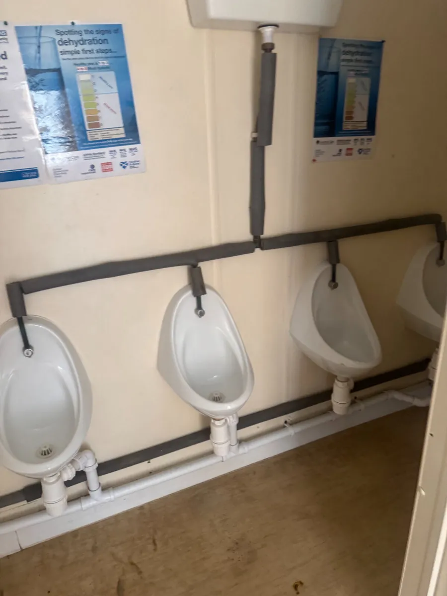 Toilet & Shower Welfare Block 32x10 – #117 - Image 2