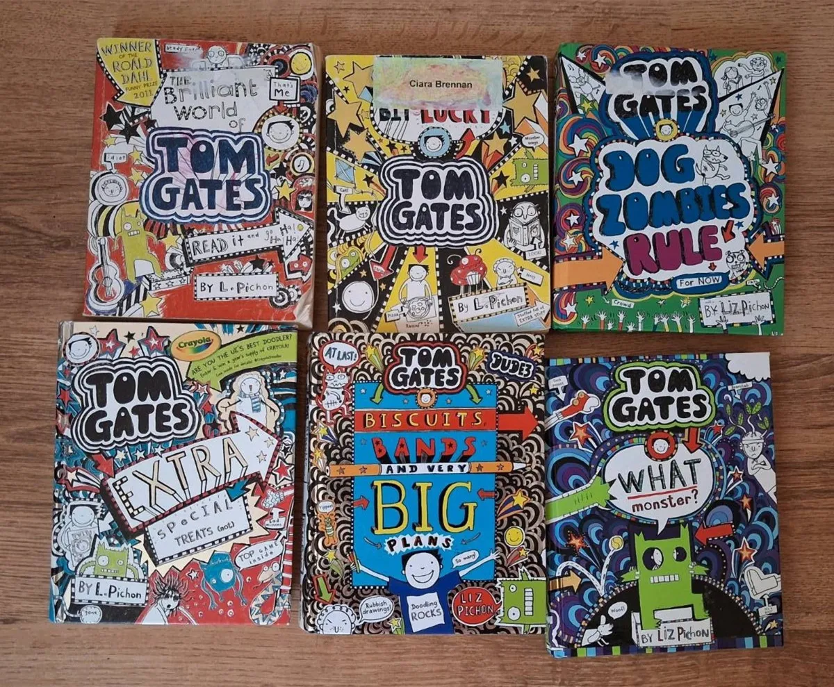 Children's books. - Image 1