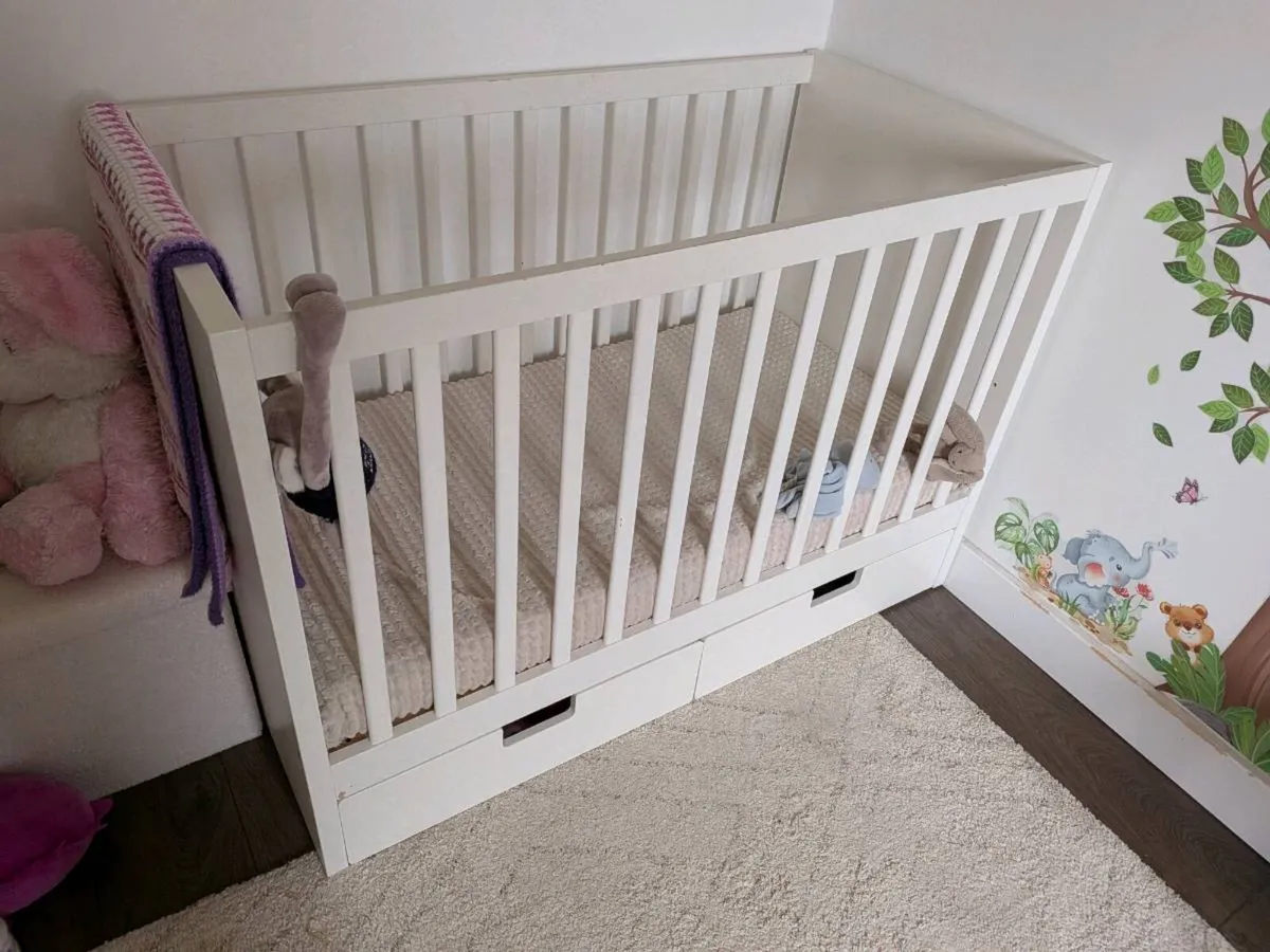 Crib - Image 2