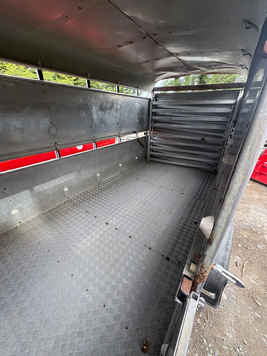 Ifor Williams 12ft livestock trailer - Image 3
