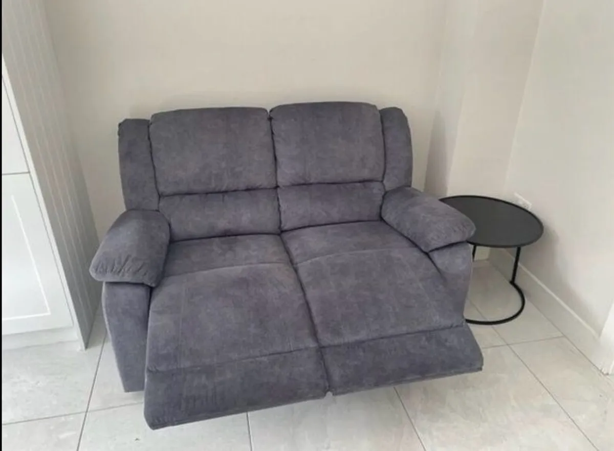 2 seater sofa / couch - Image 1