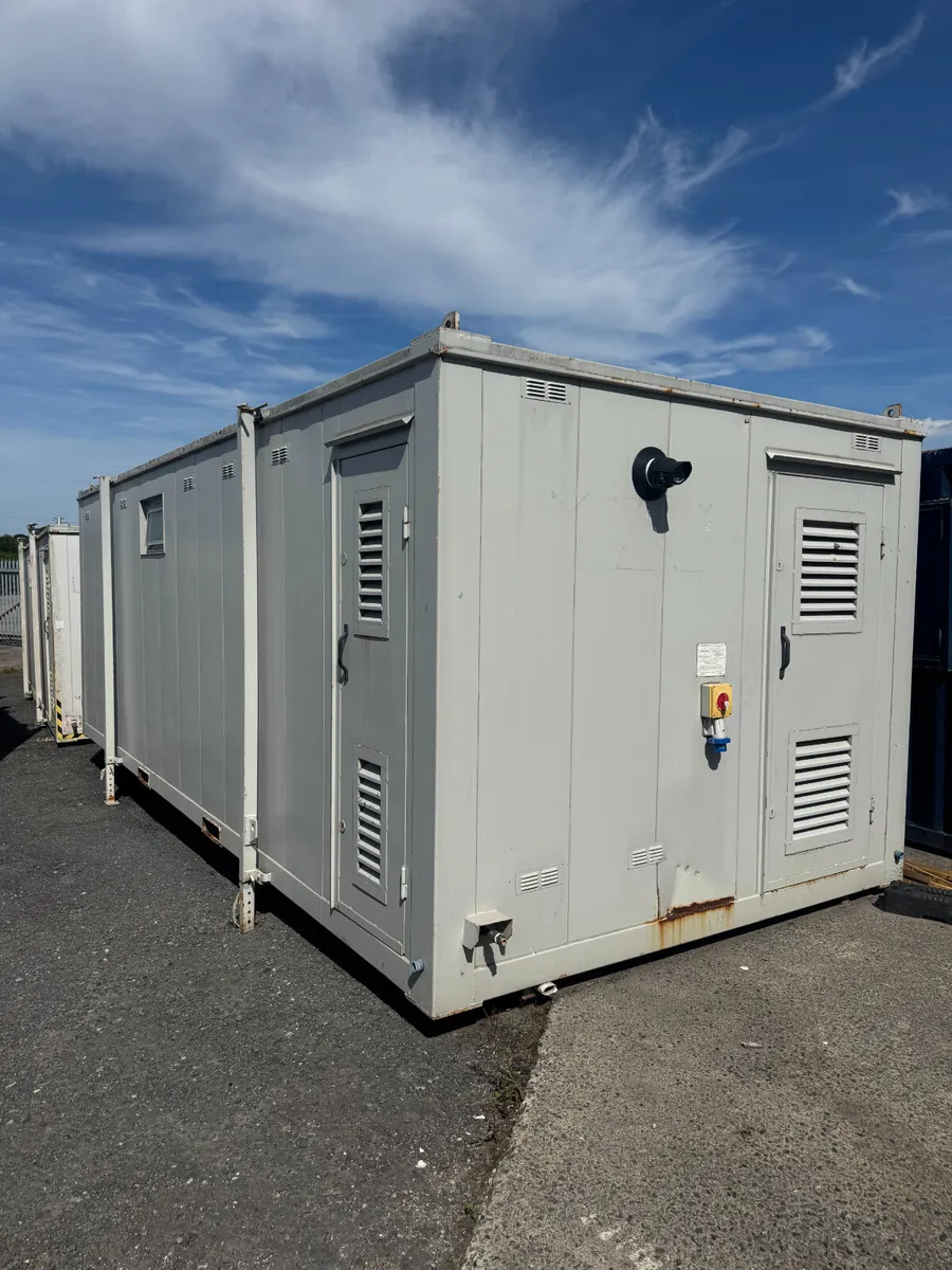 2024 6 Shower Block – Male/Female – Stock #120 - Image 1