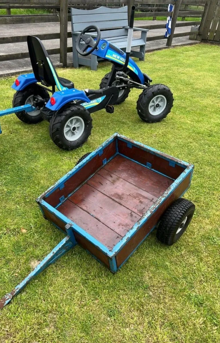Dino berg go-kart with small trailer - Image 3