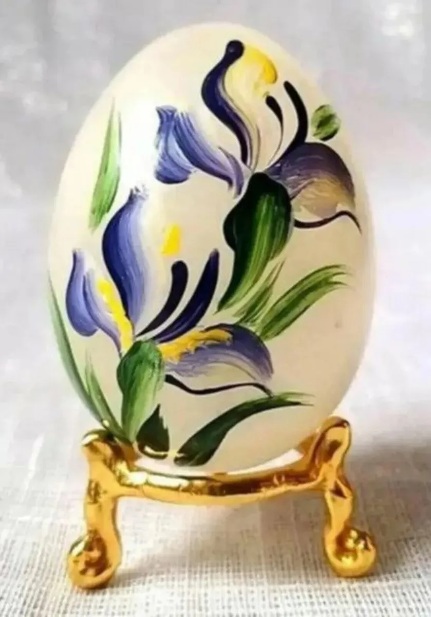 Vintage Authentic Italian White Stone Egg - Image 3