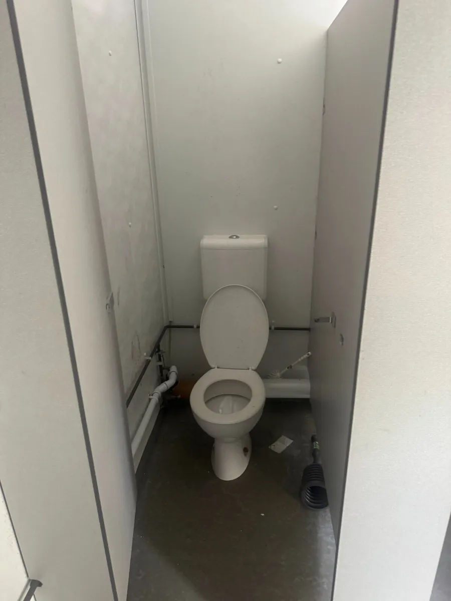 Portable Male & Female Toilet Block 24x10 #125 - Image 3