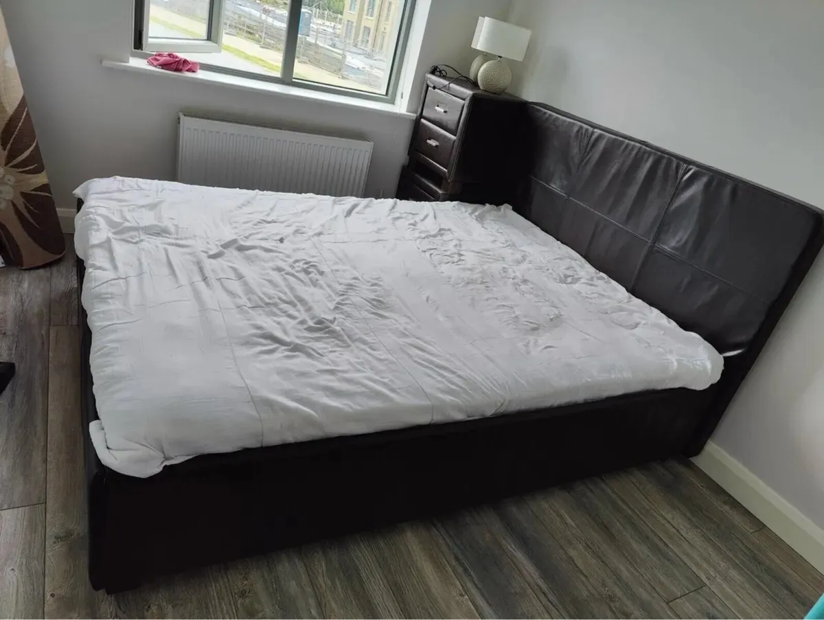 King size bed with mattress - Image 1