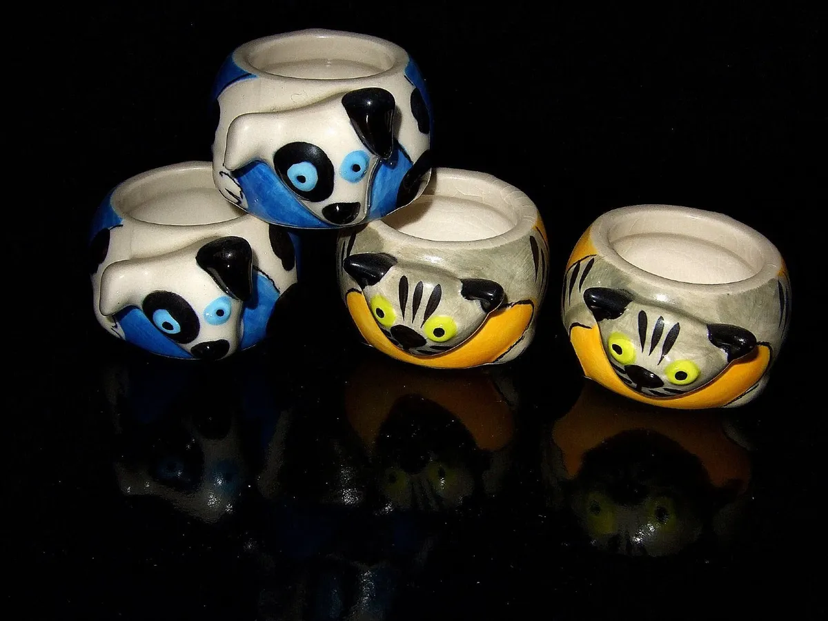 Vintage Ceramic Cat & Dog Napkin Rings - Pristine - Image 3