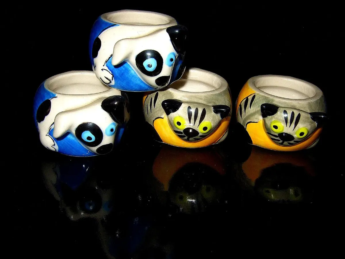 Vintage Ceramic Cat & Dog Napkin Rings - Pristine - Image 4