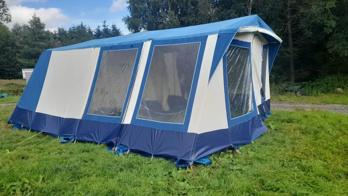 Tent - Image 4