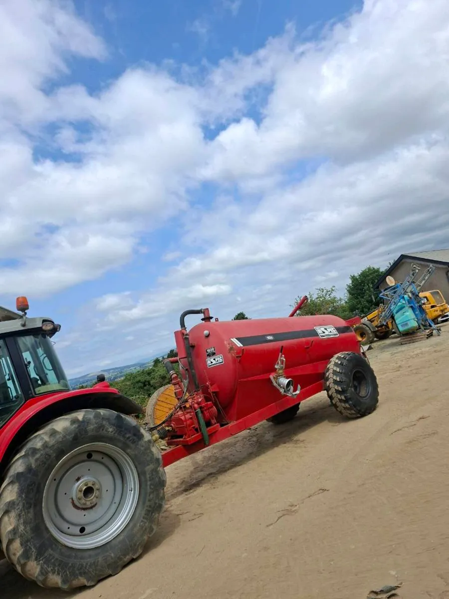 Hi spec tanker with raingun - Image 2