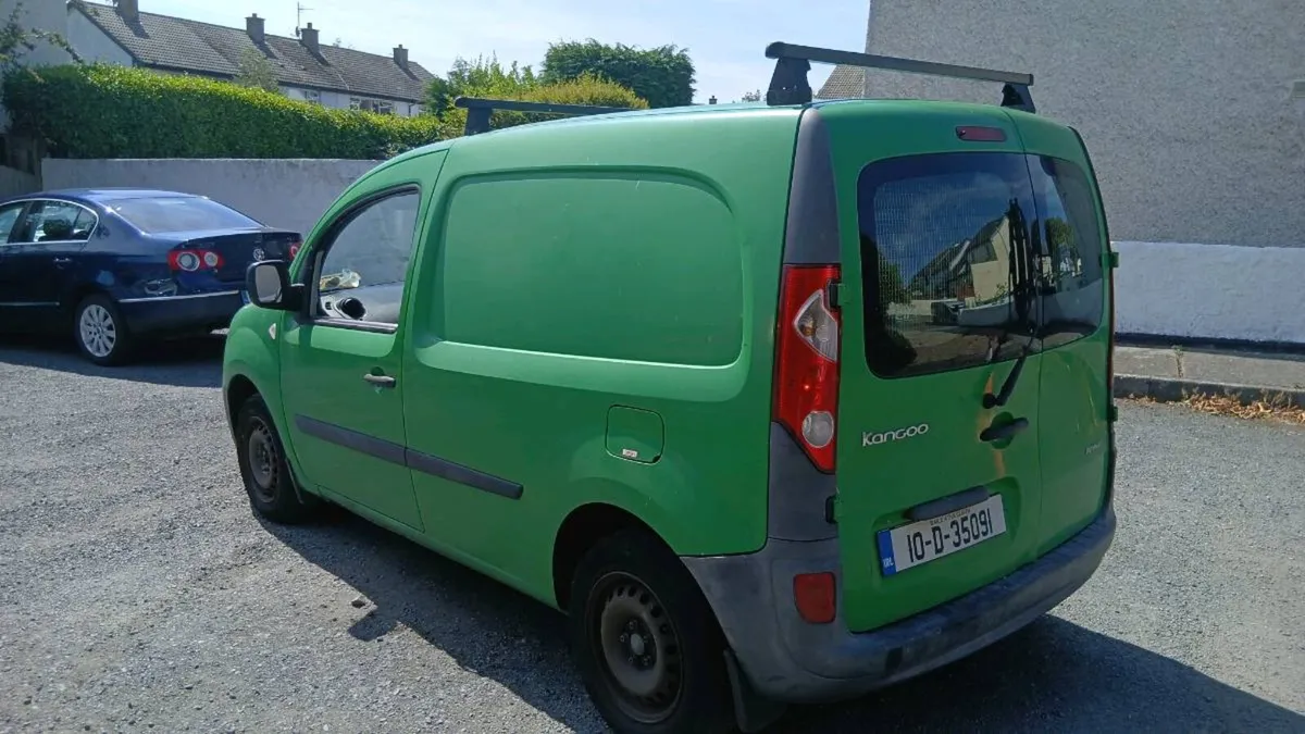 2010 renault kangoo cvrt & tax - Image 3
