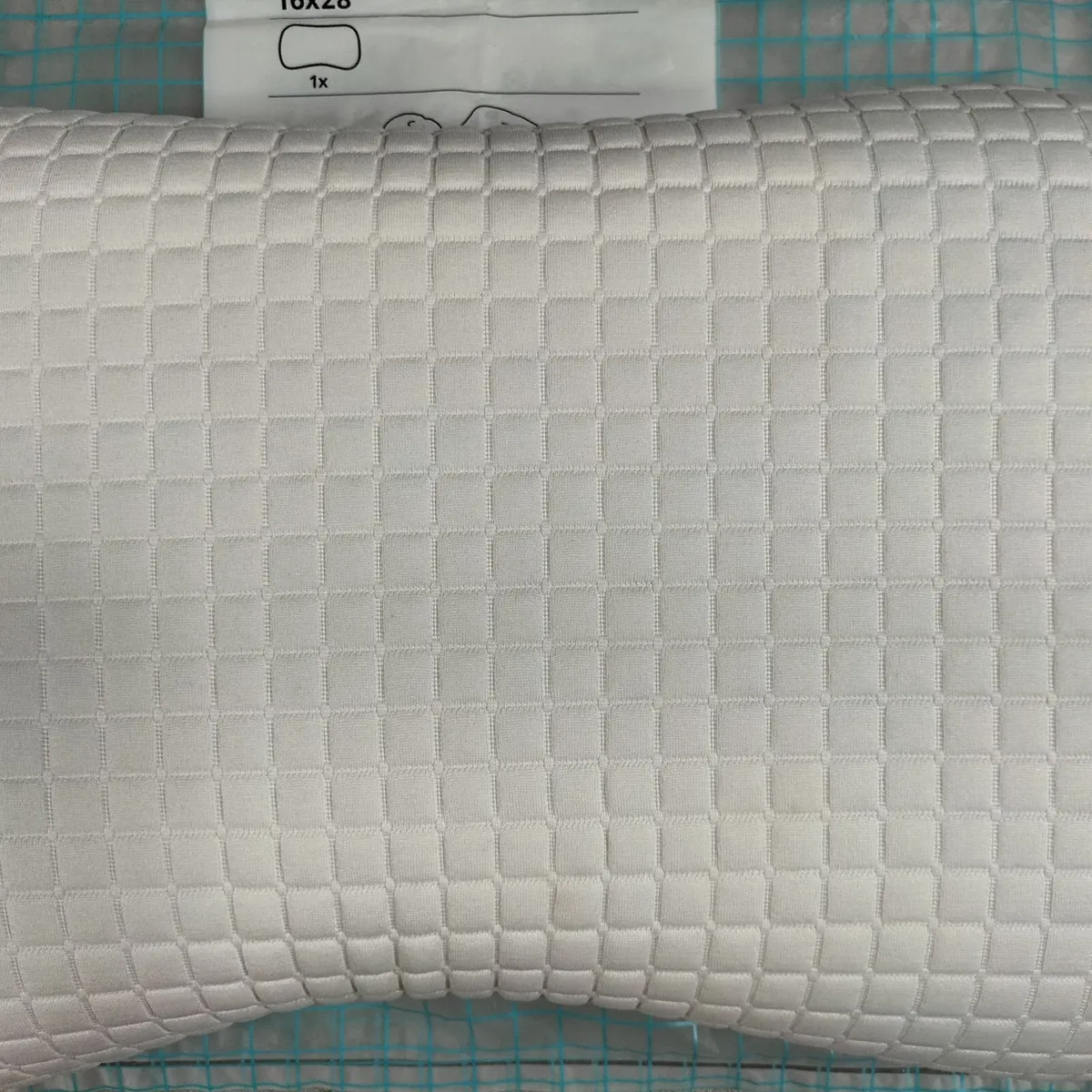 IKEA KLUBBSPORRE Ergonomic Pillow - Image 4