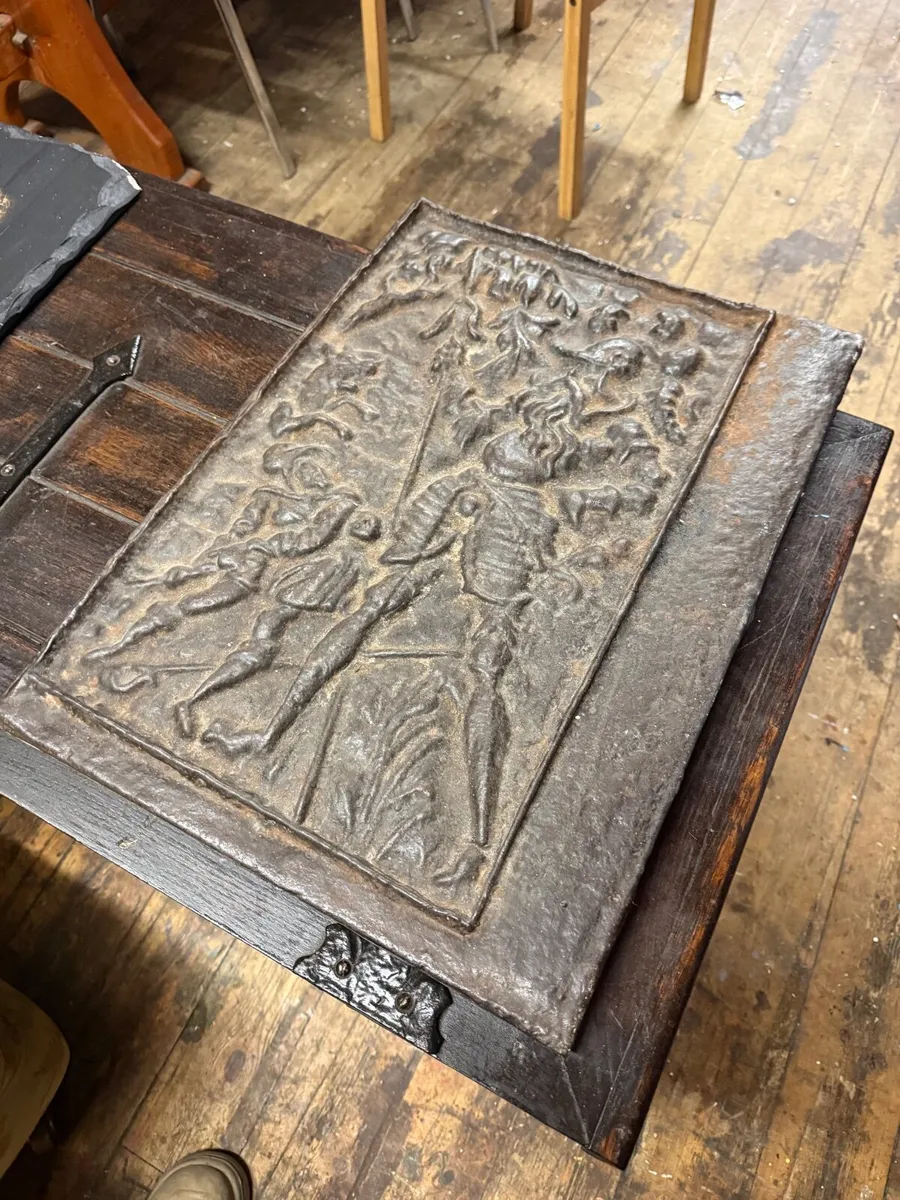 Antique cast iron fireback. - Image 4