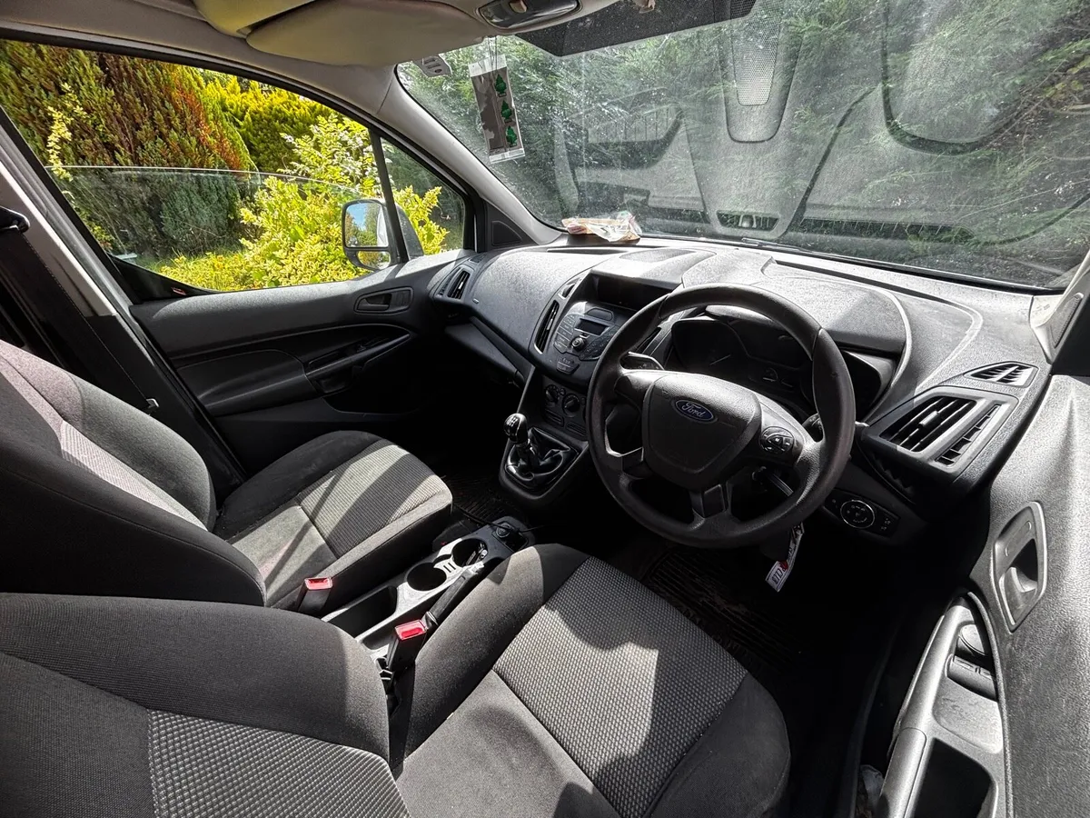 Ford transit connect lwb camping setup - Image 4