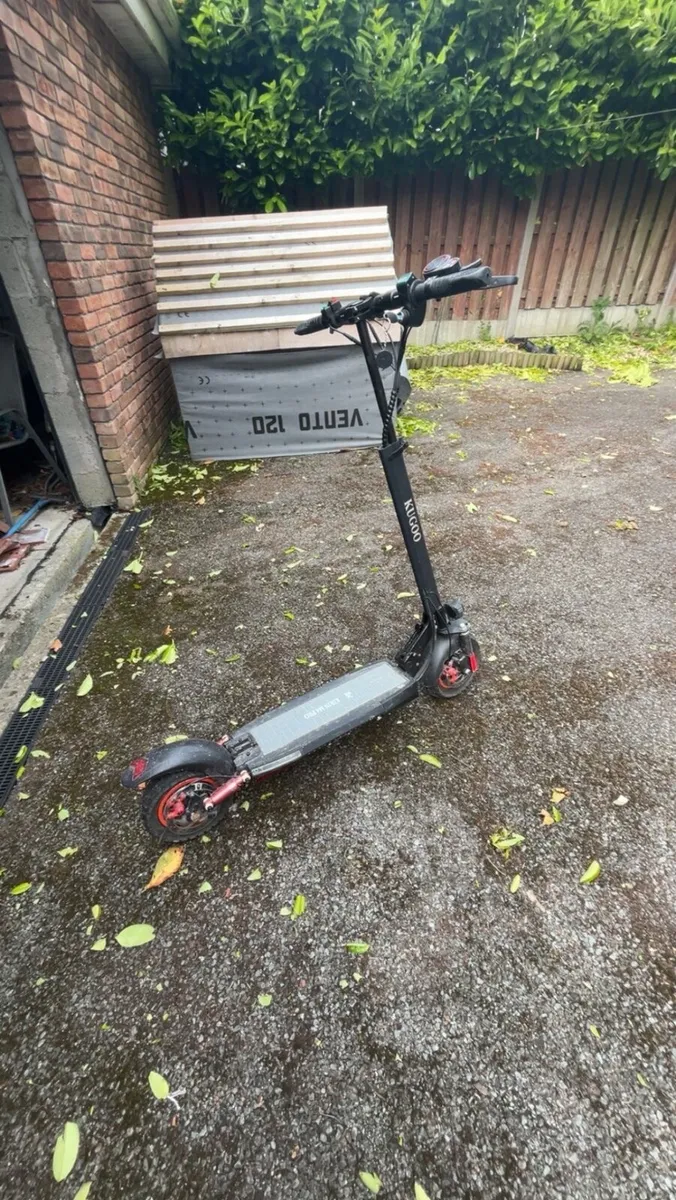 Kugoo m4 pro E-scooter - Image 2