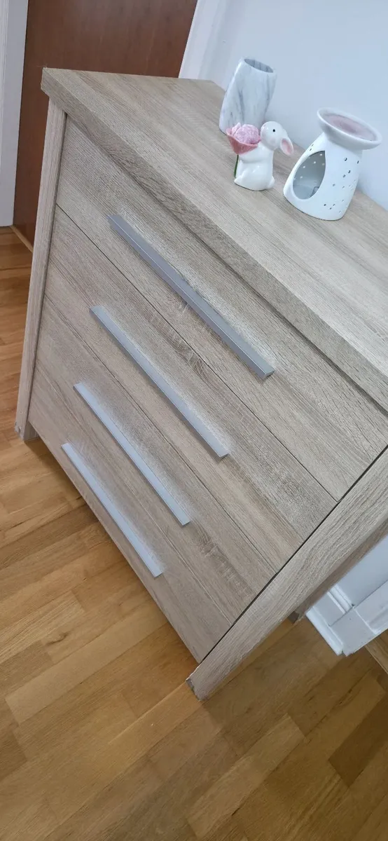 Oak Sonoma chest of drawers - Image 3