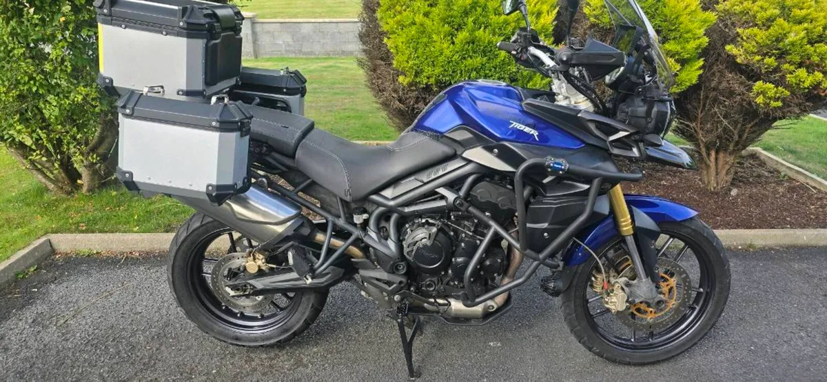 Triumph tiger 800 - Image 1