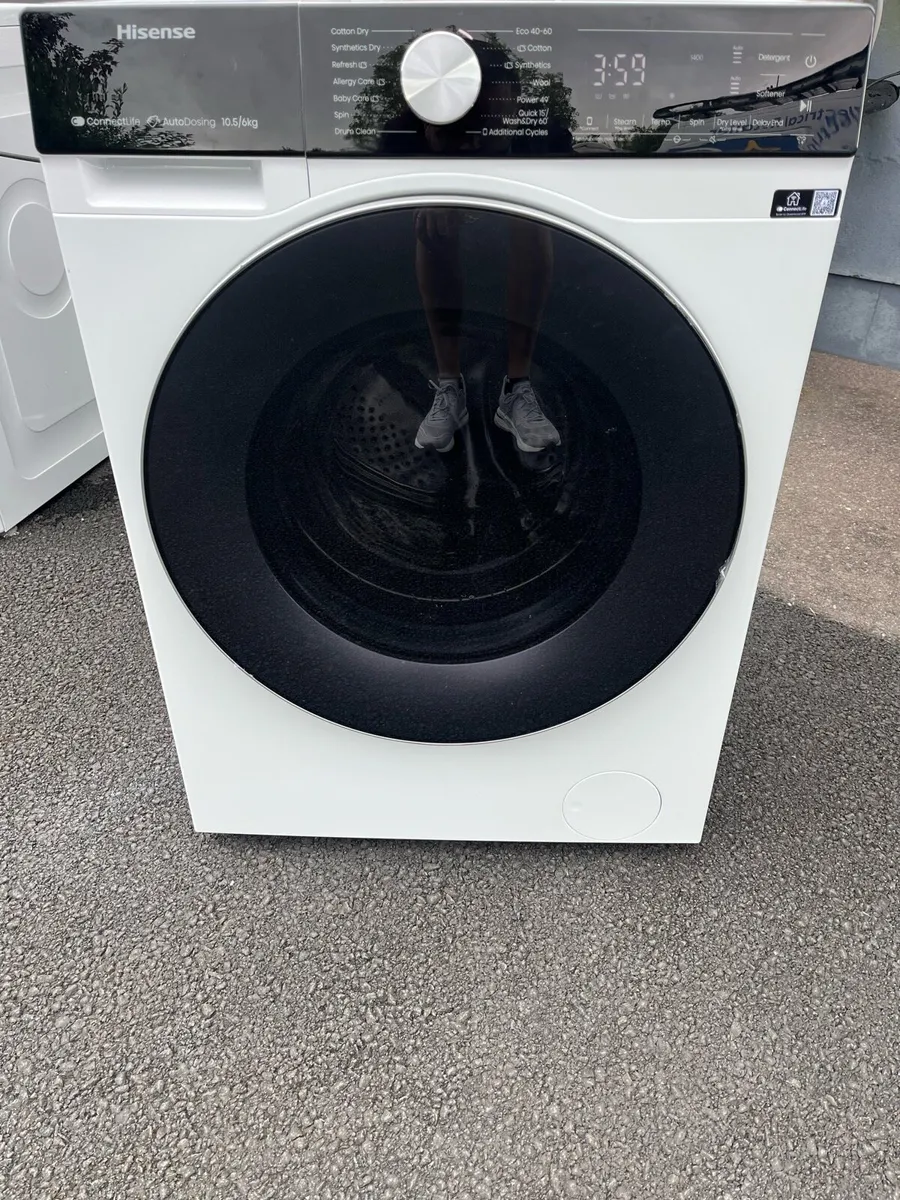 Hisense washer dryer - Image 1