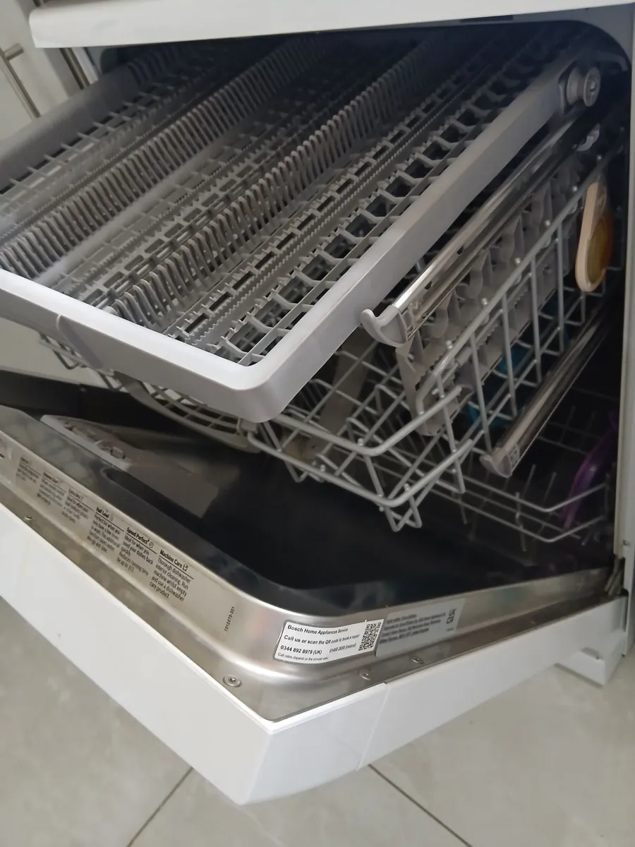Dishwasher - Image 1
