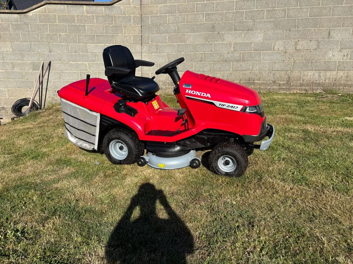 Ride-On Lawnmower - Image 1